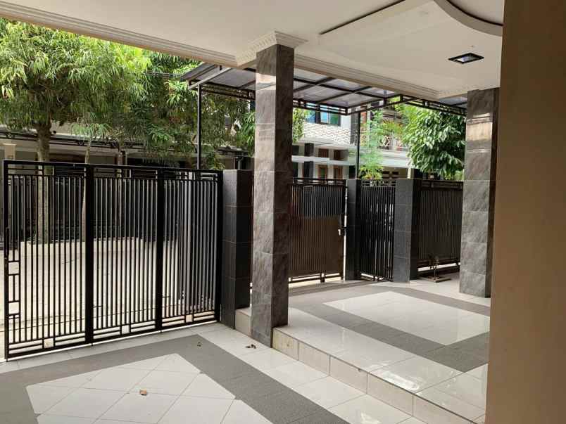 dijual rumah komplek gba griya bandung