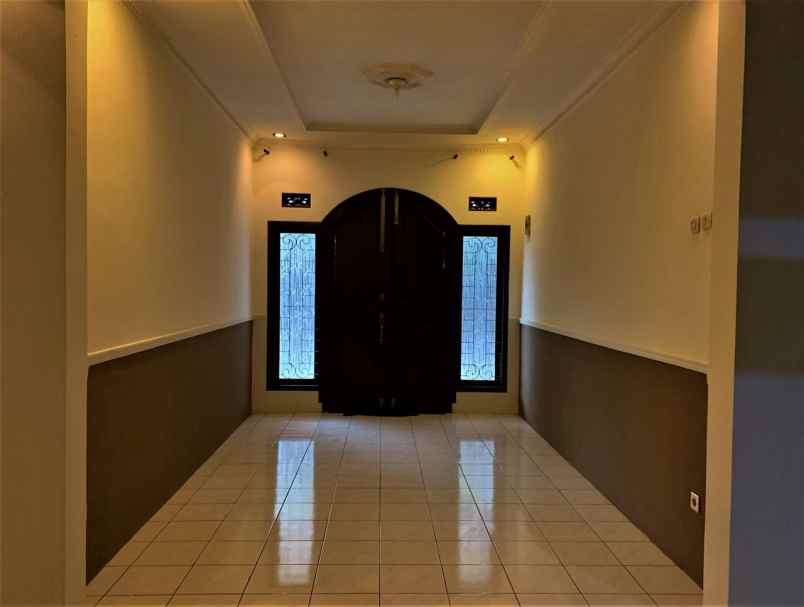dijual rumah komplek gba griya bandung