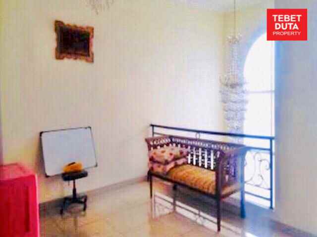 dijual rumah komplek gudang peluru