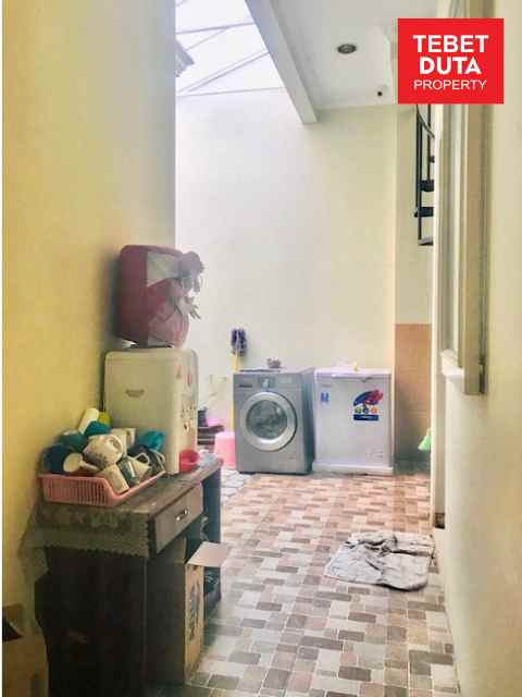 dijual rumah komplek gudang peluru