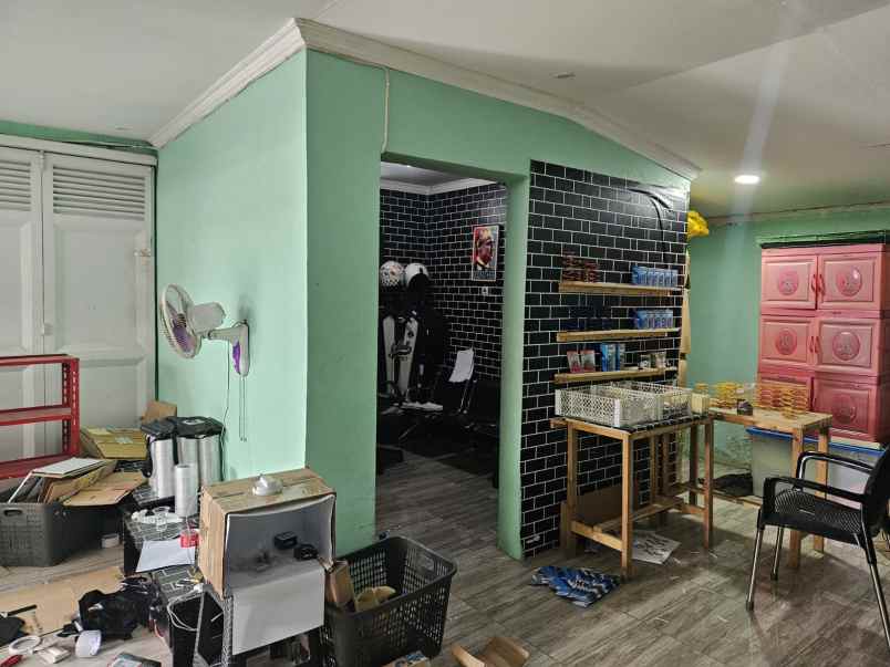 dijual rumah komplek permata biru