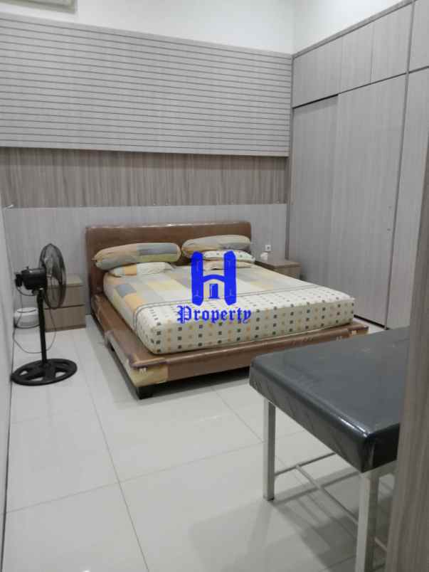 dijual rumah komplek tuasan garden