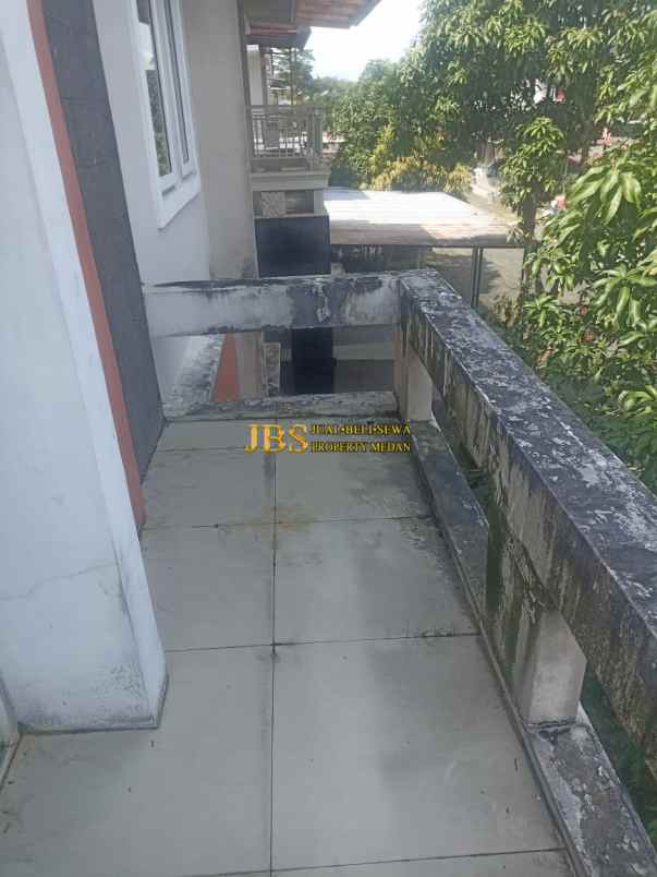 dijual rumah komplek villa zeqita jalan