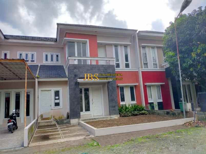 dijual rumah komplek villa zeqita jalan
