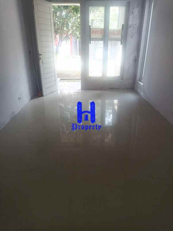 dijual rumah komplek villa zeqita jalan