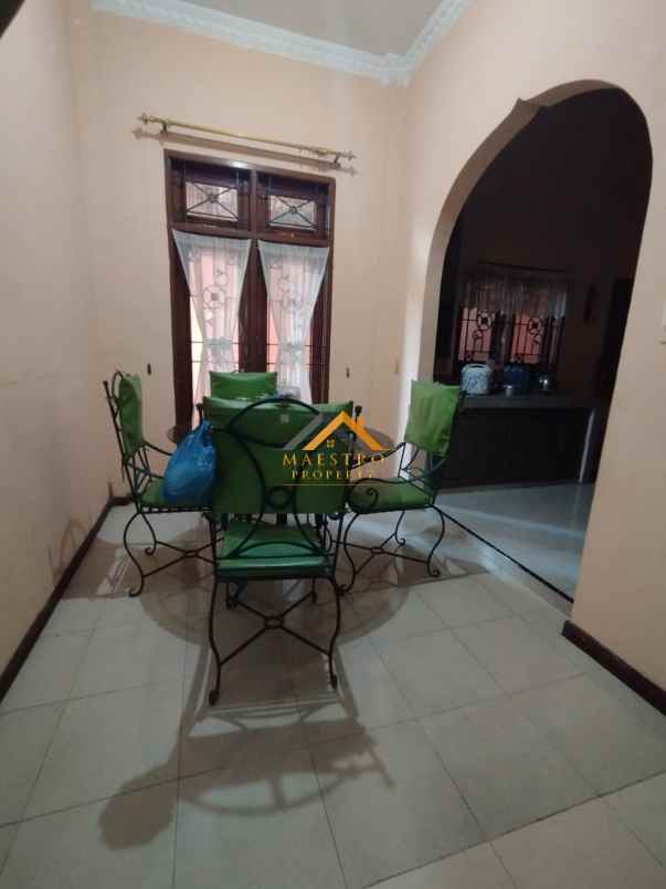dijual rumah kondisi siap huni jalan bunga tanjung xi