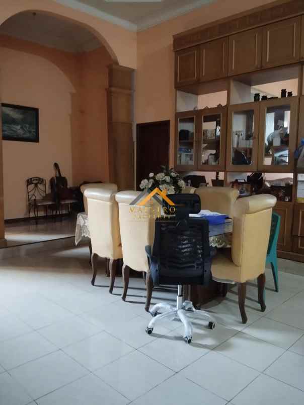 dijual rumah kondisi siap huni jalan bunga tanjung xi