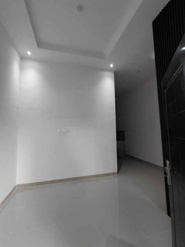 dijual rumah kota harapan indah bekasi