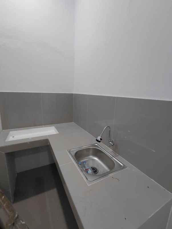 dijual rumah kota harapan indah bekasi