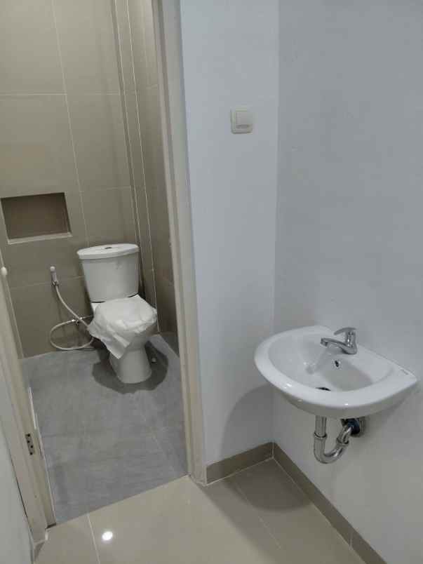 dijual rumah kota harapan indah bekasi