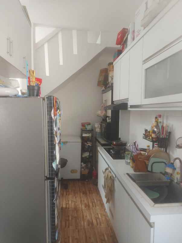 dijual rumah kota podomoro