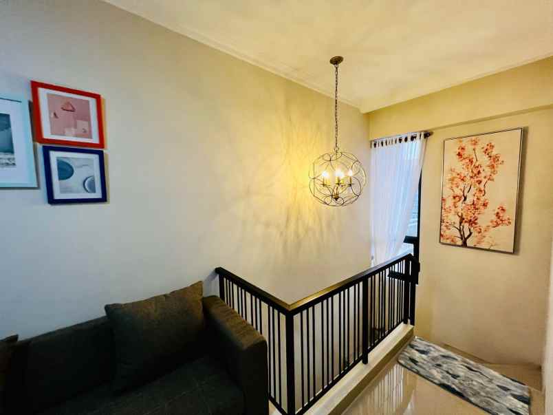 dijual rumah kota wisata cibubur