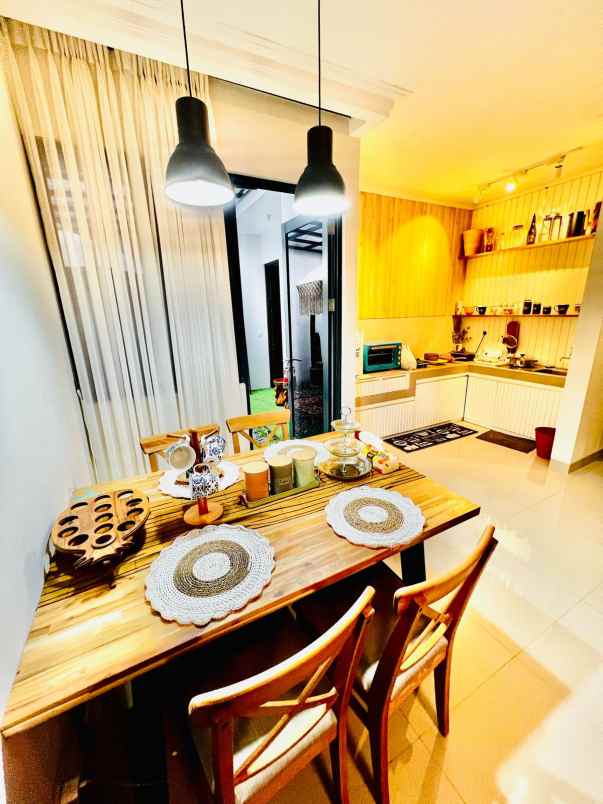 dijual rumah kota wisata cibubur