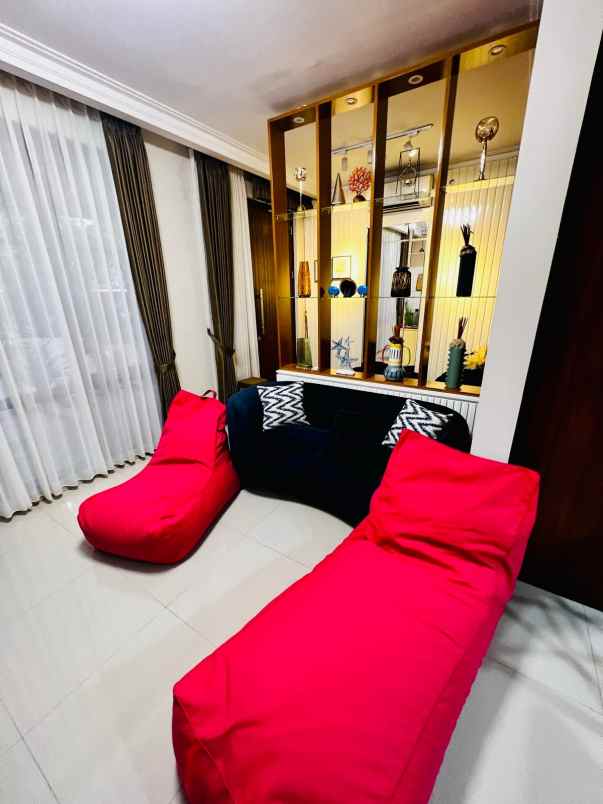 dijual rumah kota wisata cibubur