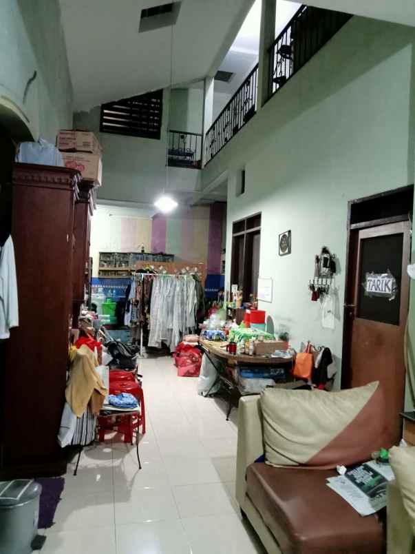dijual rumah kutisari indah barat