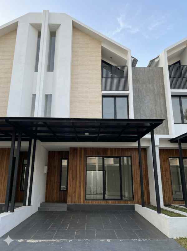 dijual rumah la seine essence jgc
