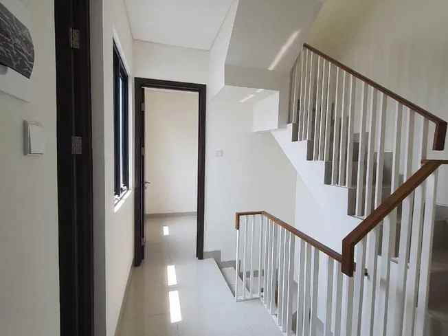 dijual rumah la seine essence jgc