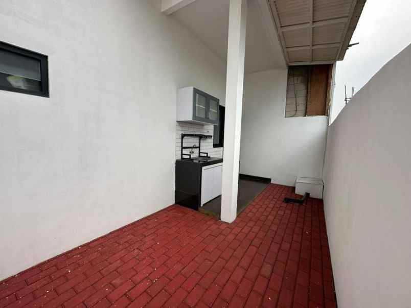 dijual rumah leuwinanggung