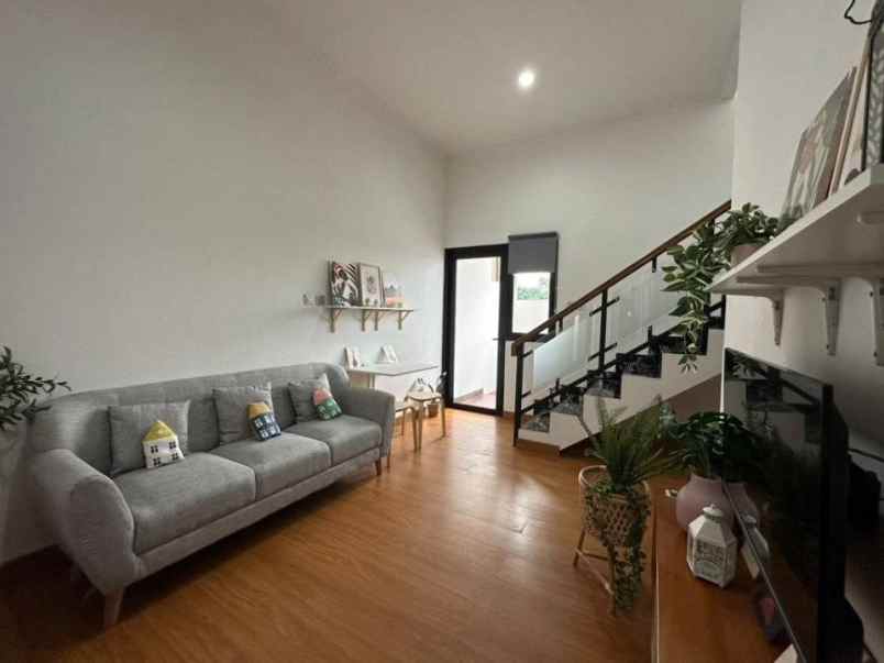 dijual rumah leuwinanggung