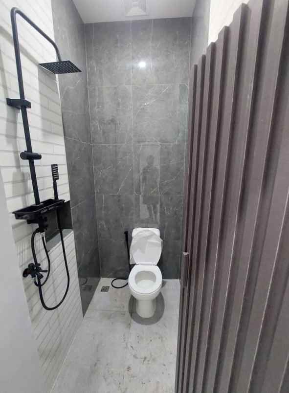 dijual rumah lippo karawaci