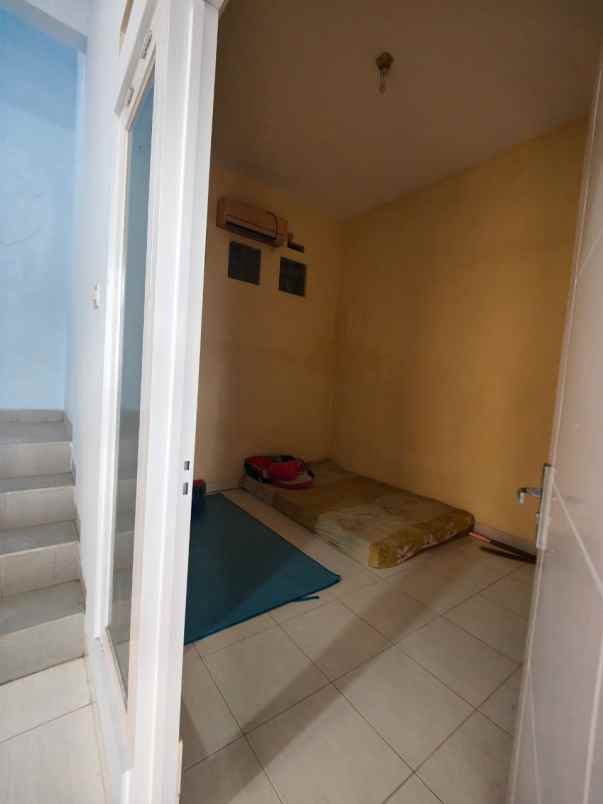 dijual rumah lokasi di perumahan sulfat malang