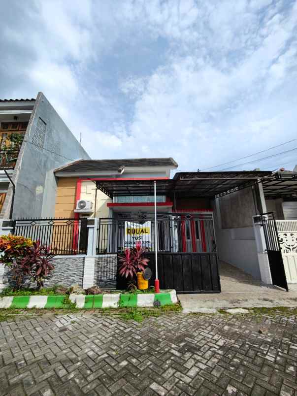 dijual rumah lokasi di perumahan sulfat malang
