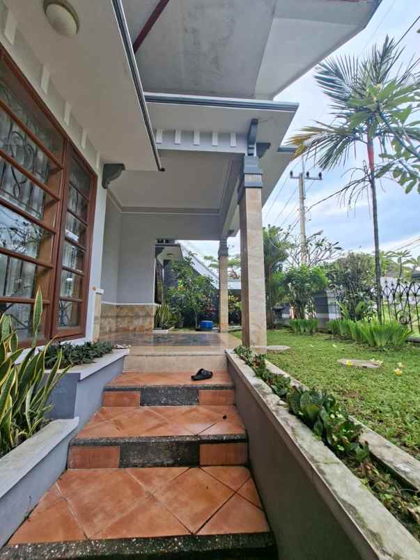 dijual rumah lokasi dieng malang