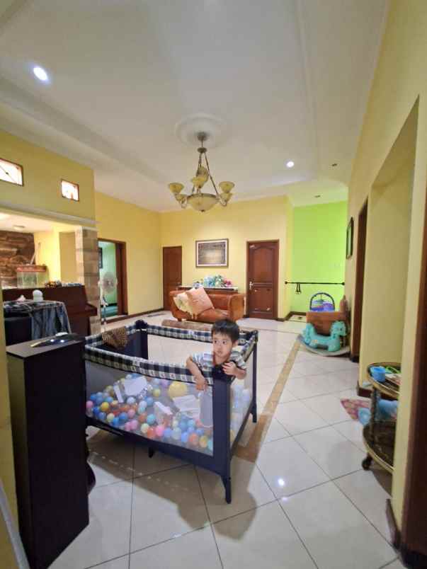dijual rumah lokasi dieng malang