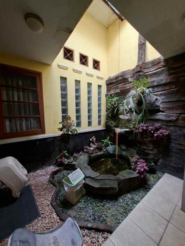 dijual rumah lokasi dieng malang