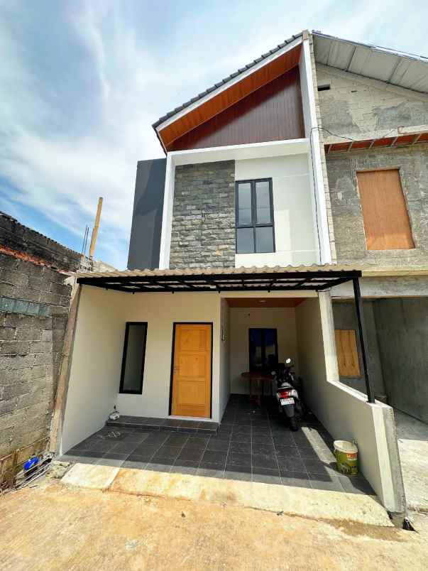 dijual rumah lubang buaya jaktim
