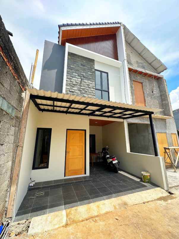 dijual rumah lubang buaya jaktim
