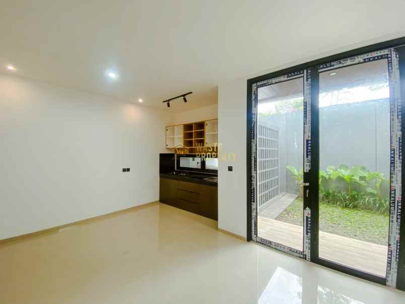 dijual rumah maguwoharjo