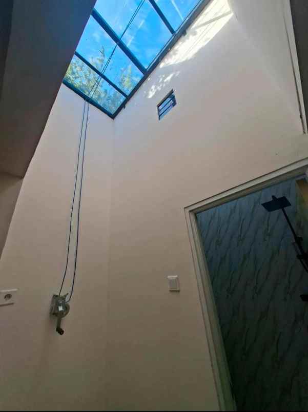 dijual rumah medayu utara