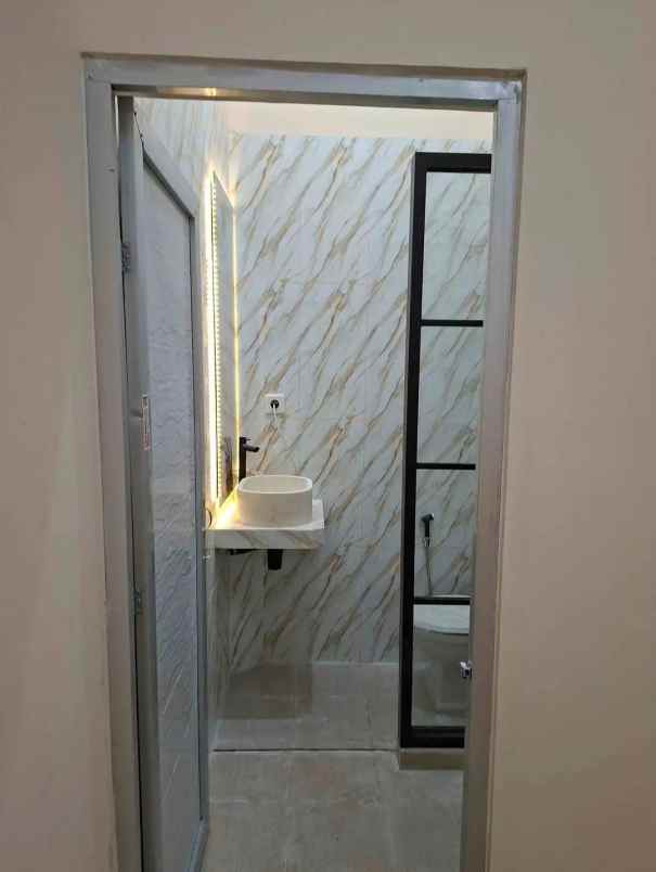 dijual rumah medayu utara