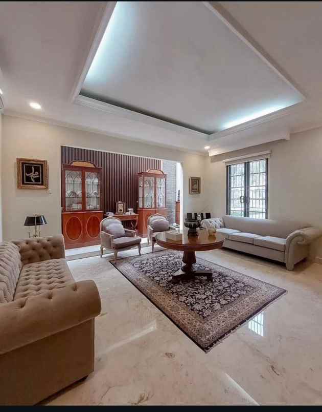 dijual rumah mewah di kemang jaksel
