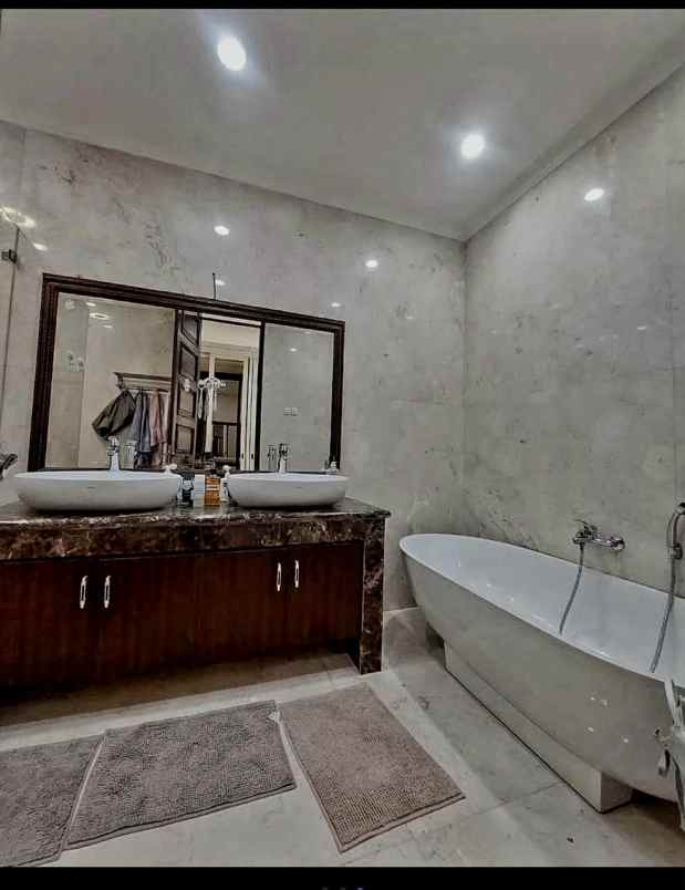 dijual rumah mewah di kemang jaksel