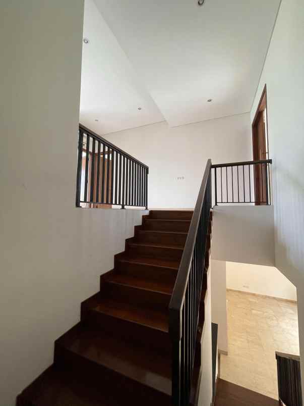 dijual rumah mewah jalan bungur kemang jakarta selatan