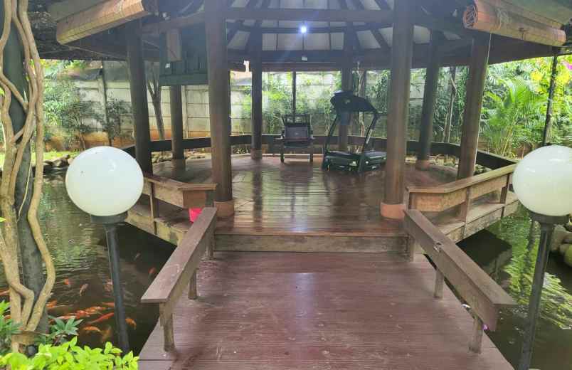 dijual rumah mewah serasa villa di jagakarsa