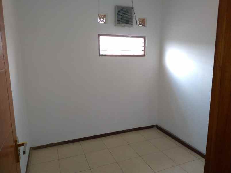 dijual rumah modern minimalis di cisaranten