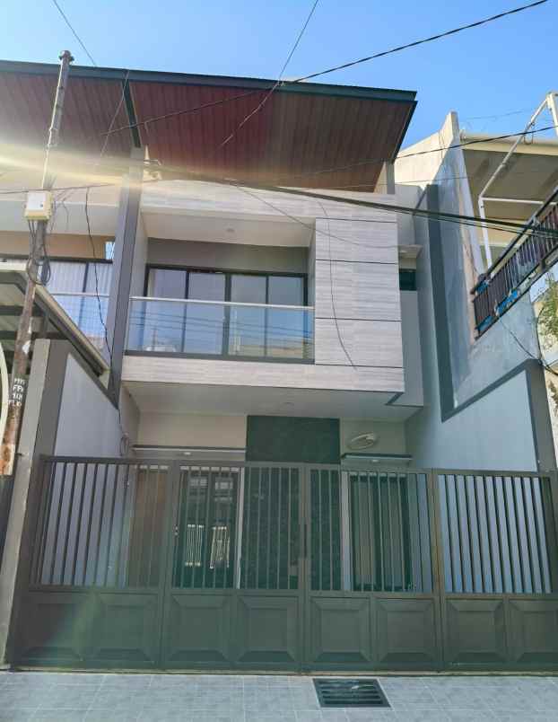 dijual rumah mulyosari