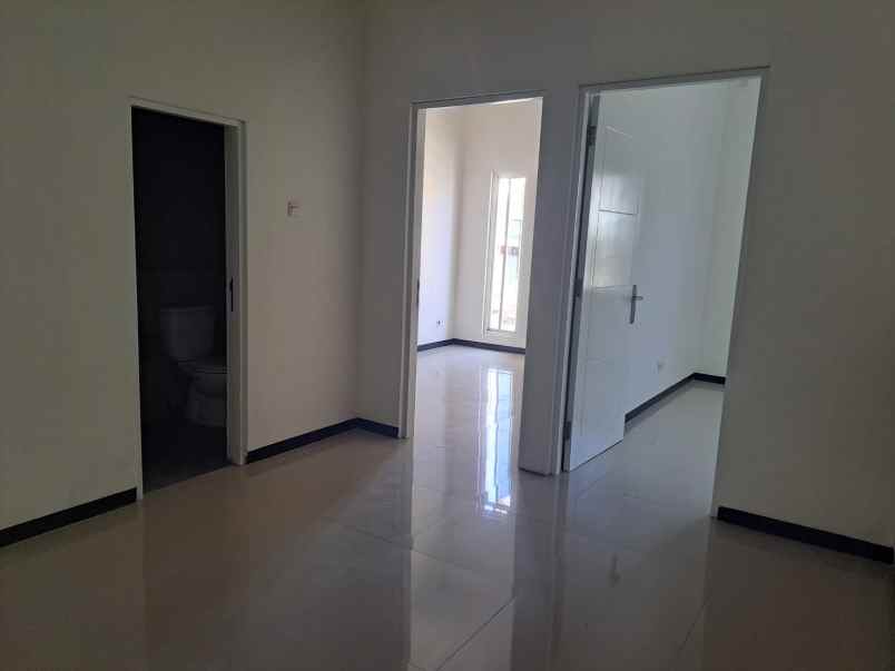 dijual rumah mulyosari bpd