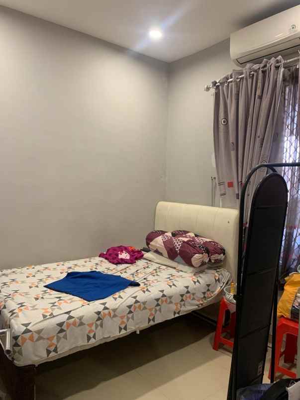 dijual rumah natura residence