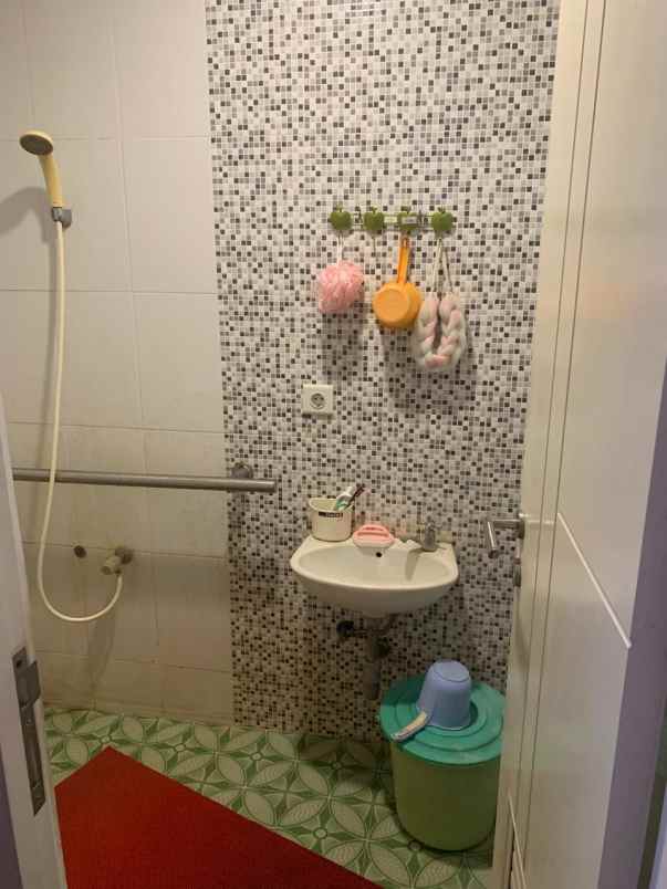 dijual rumah natura residences