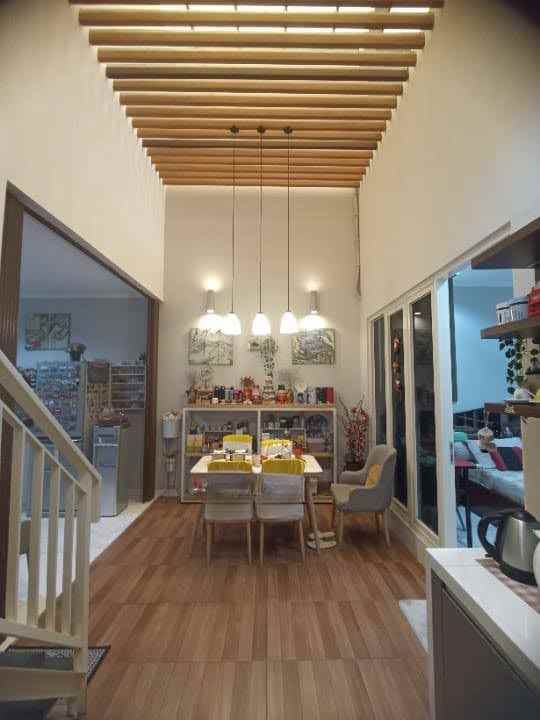 dijual rumah nirwana eksekutif