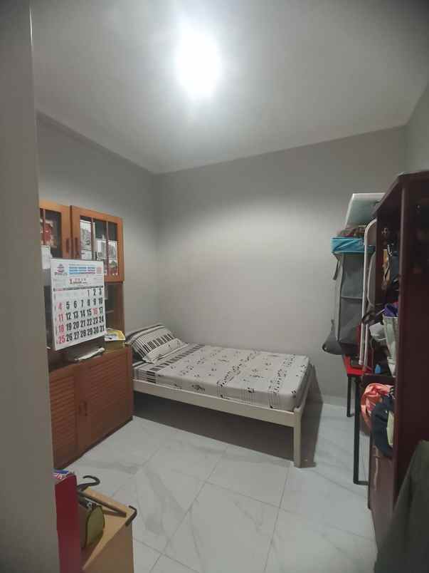 dijual rumah nirwana eksekutif