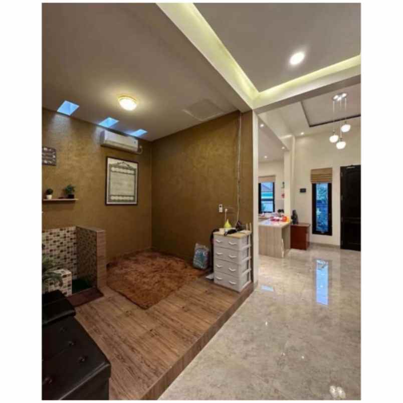 dijual rumah nr residence jl sembakung