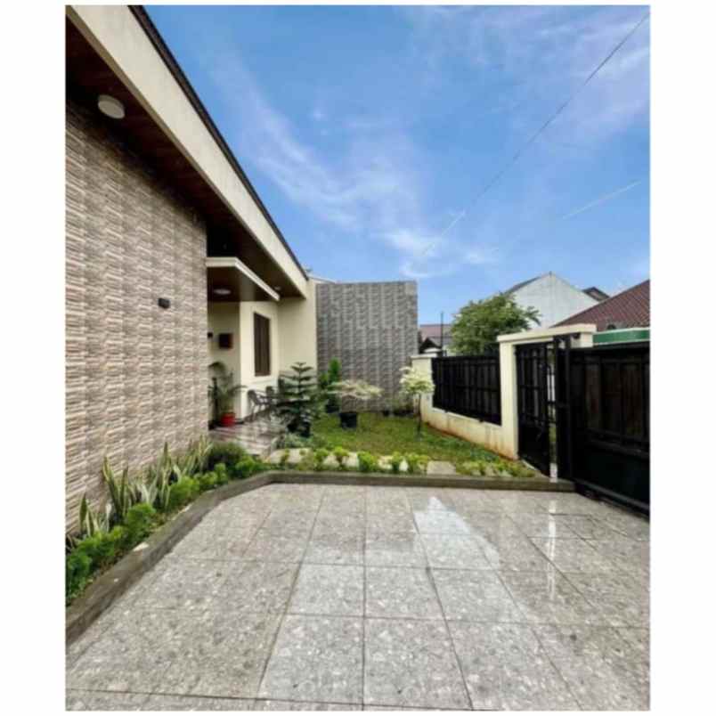 dijual rumah nr residence jl sembakung