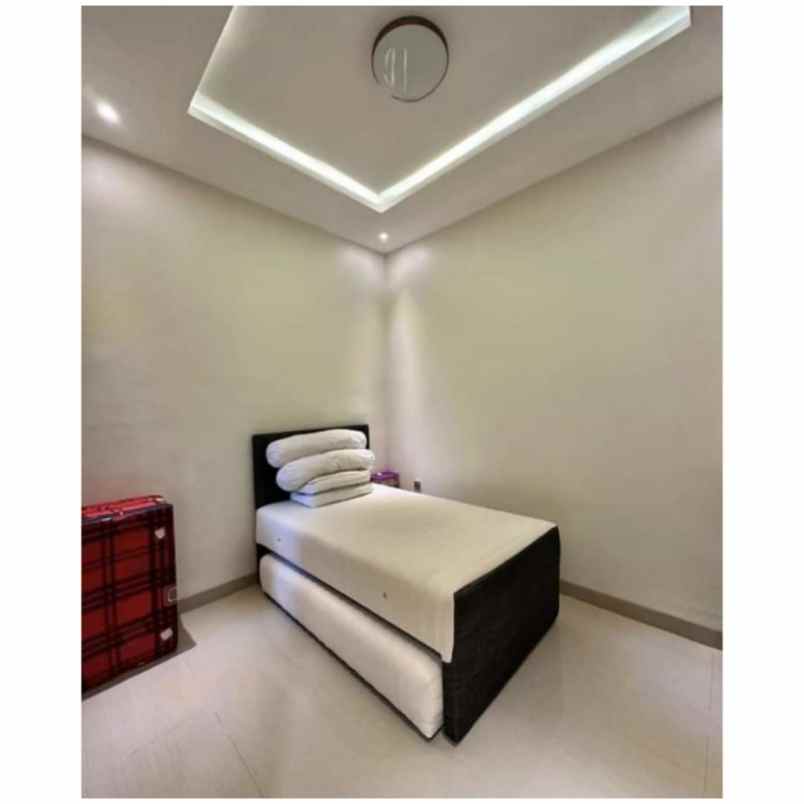 dijual rumah nr residence jl sembakung