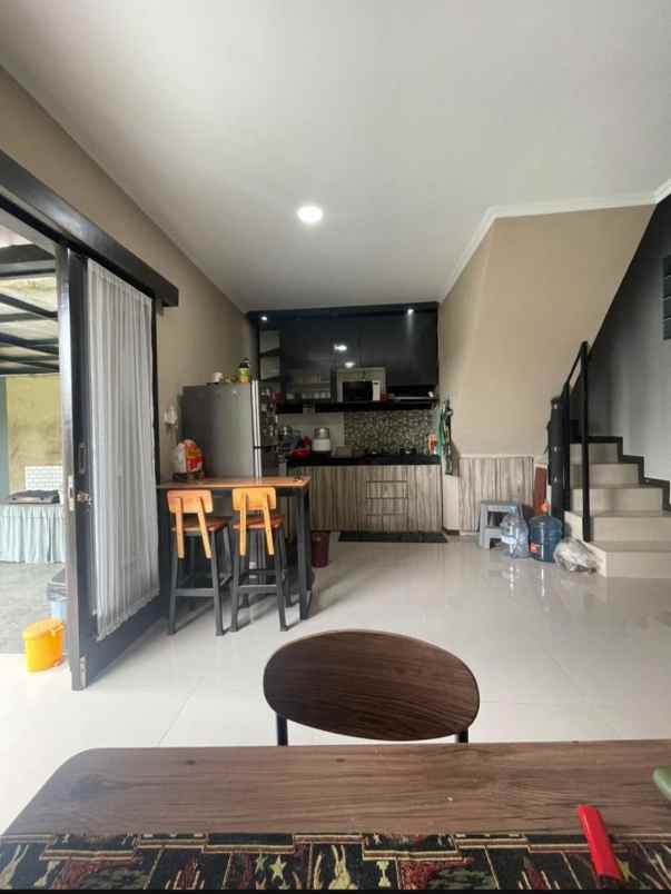 dijual rumah nyaman di lembang bandung