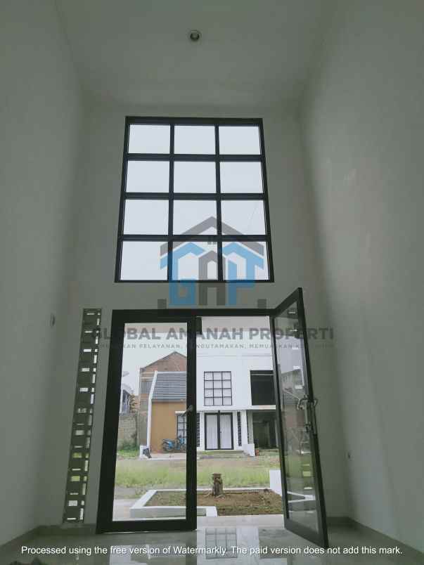 dijual rumah padasuka